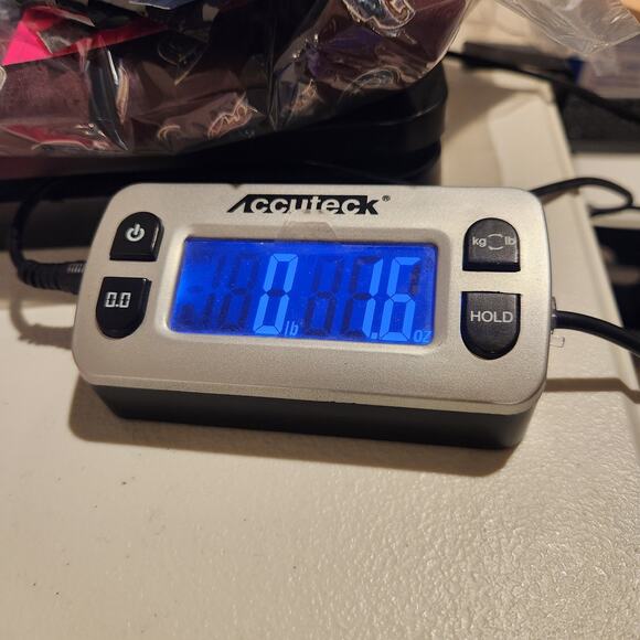 Oscar De La Renta Culture Collection 100% Silk Burgundy Paisley Print Neck Tie - Picture 6 of 7